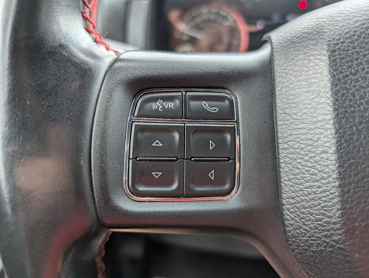 RAM 1500 Rebel Crew Cab SWB 4WD 2016