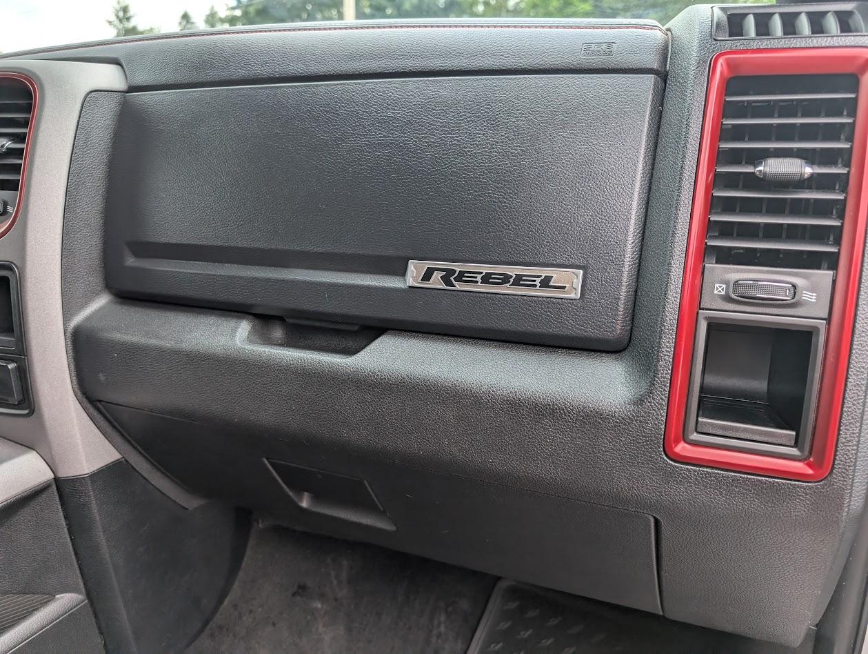 RAM 1500 Rebel Crew Cab SWB 4WD 2016