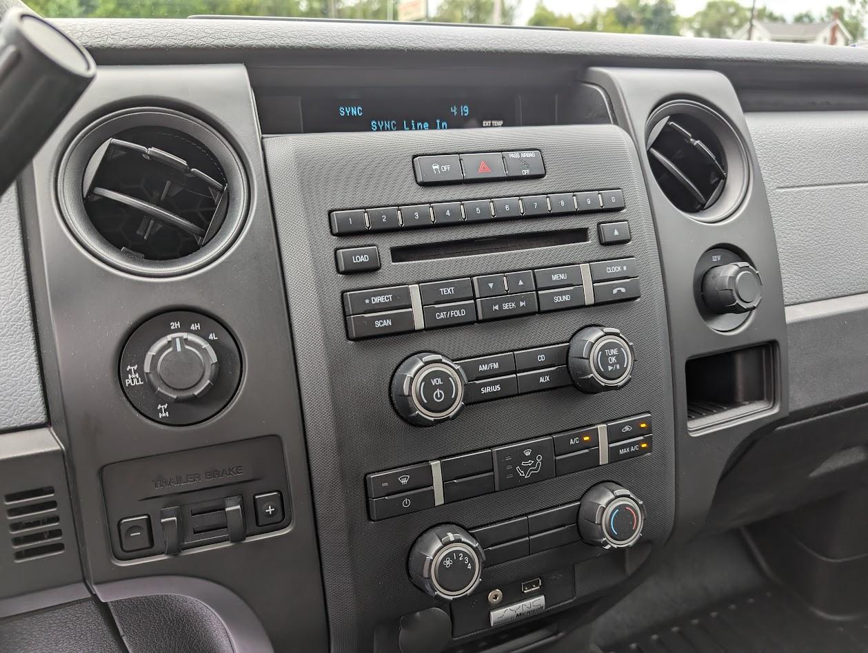 Ford F-150 STX SuperCrew 4WD 2014