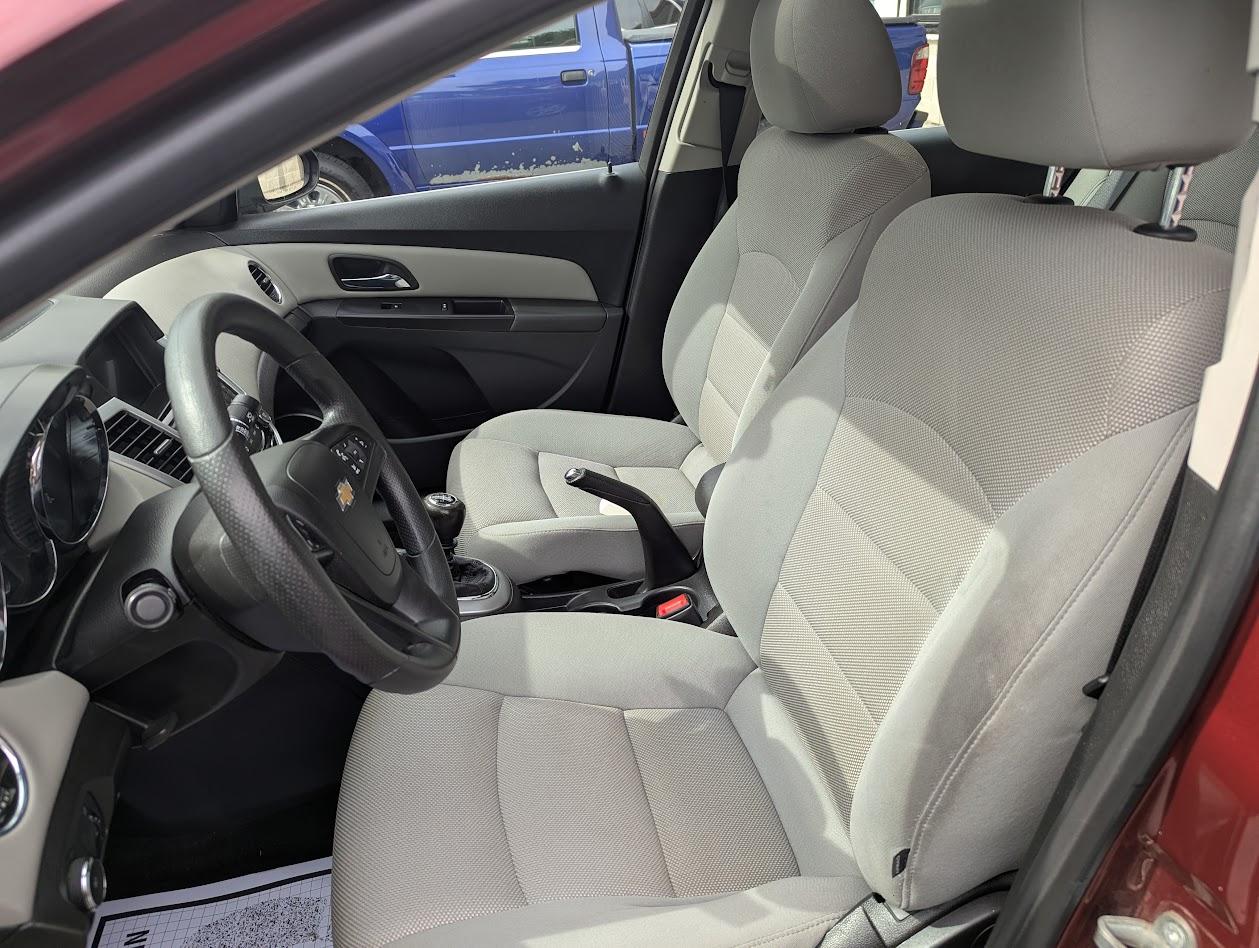 Chevrolet Cruze 1LT Manual 2015