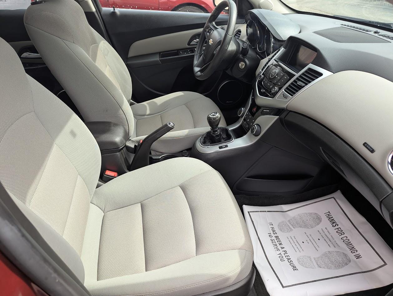 Chevrolet Cruze 1LT Manual 2015