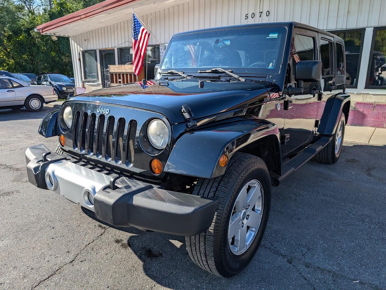 Jeep Wrangler Unlimited Sahara 4WD 2011