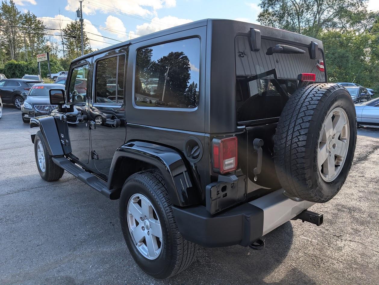 Jeep Wrangler Unlimited Sahara 4WD 2011