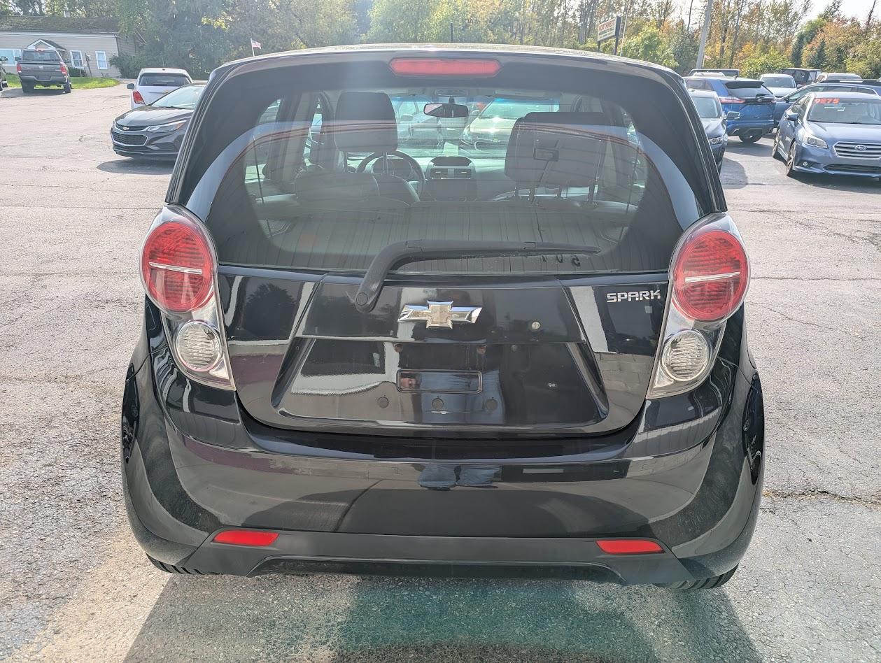 Chevrolet Spark 1LT CVT 2015