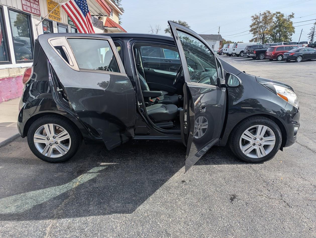 Chevrolet Spark 1LT CVT 2015