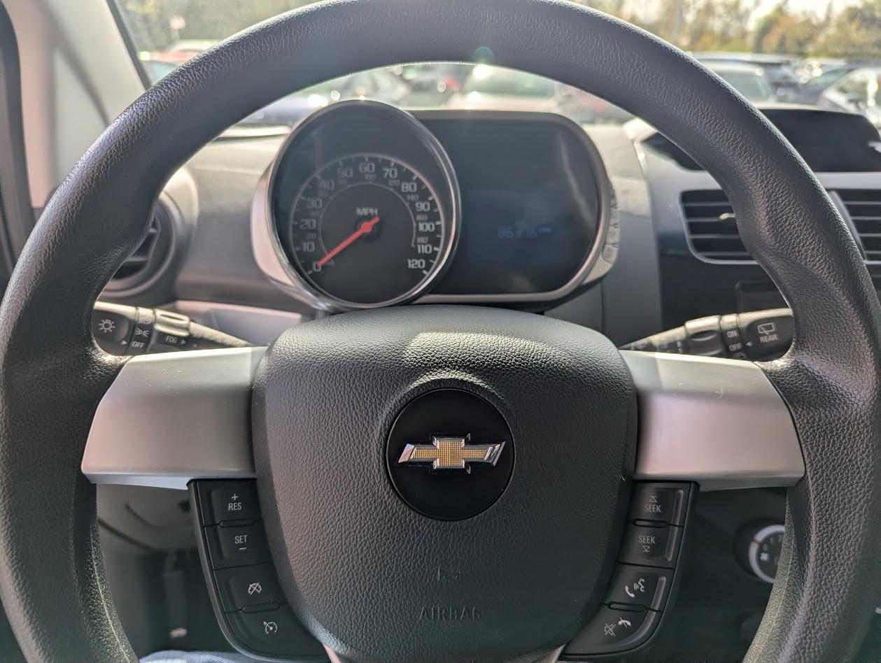 Chevrolet Spark 1LT CVT 2015