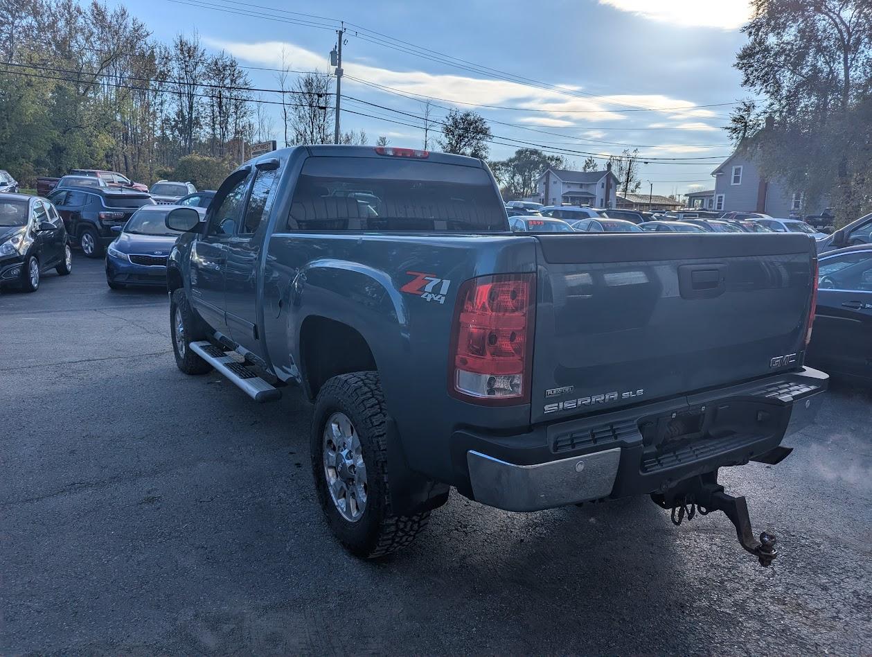 GMC Sierra 2500HD SLE Ext. Cab 4WD 2012
