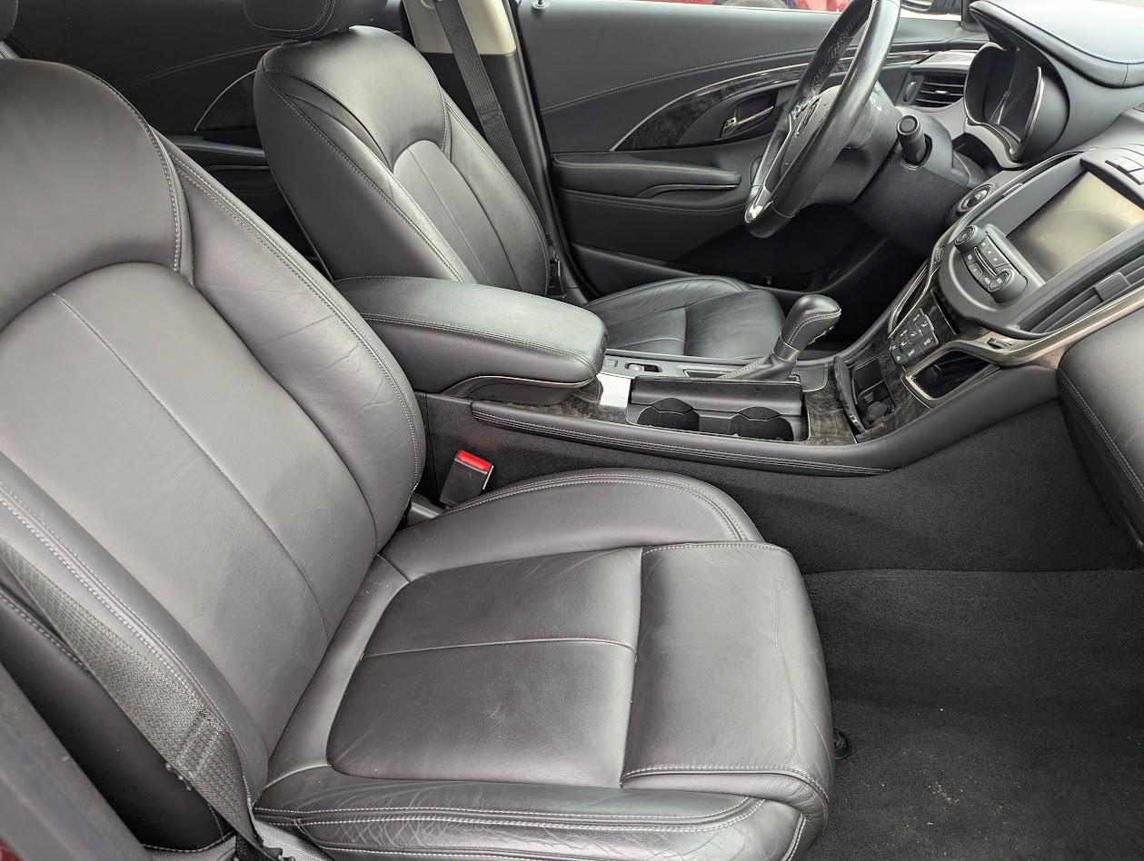 Buick LaCrosse Leather Package AWD 2016