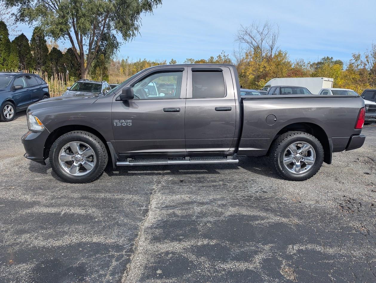 RAM 1500 Tradesman Quad Cab 4WD 2017