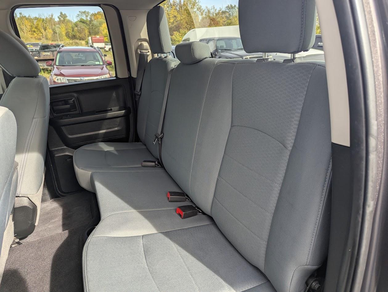 RAM 1500 Tradesman Quad Cab 4WD 2017