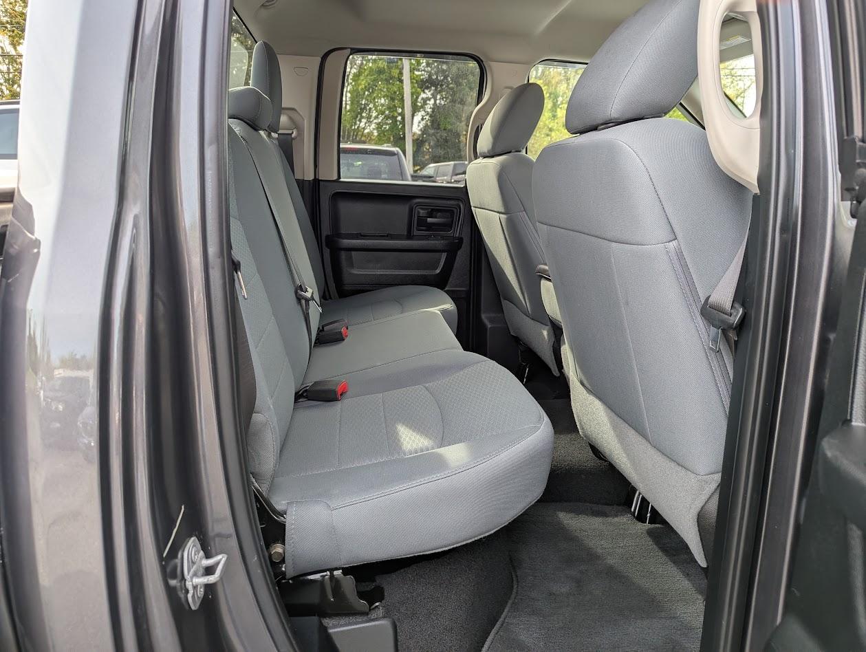 RAM 1500 Tradesman Quad Cab 4WD 2017