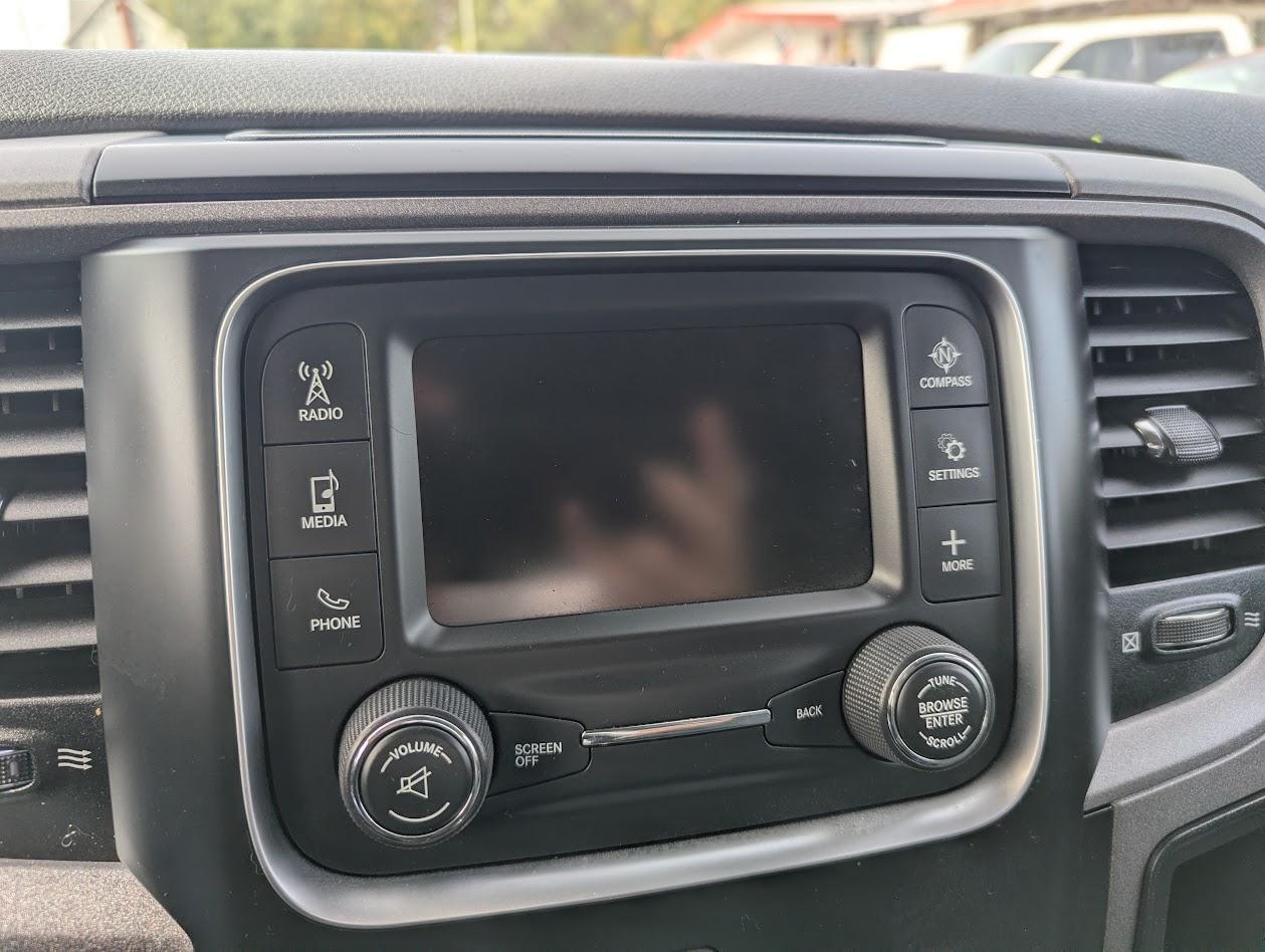 RAM 1500 Tradesman Quad Cab 4WD 2017