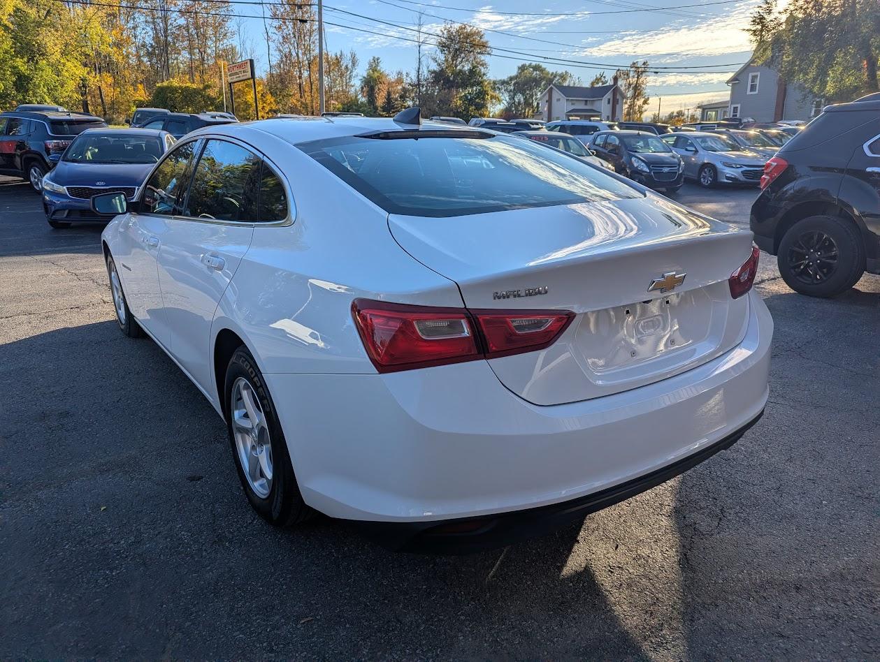 Chevrolet Malibu LS 2018