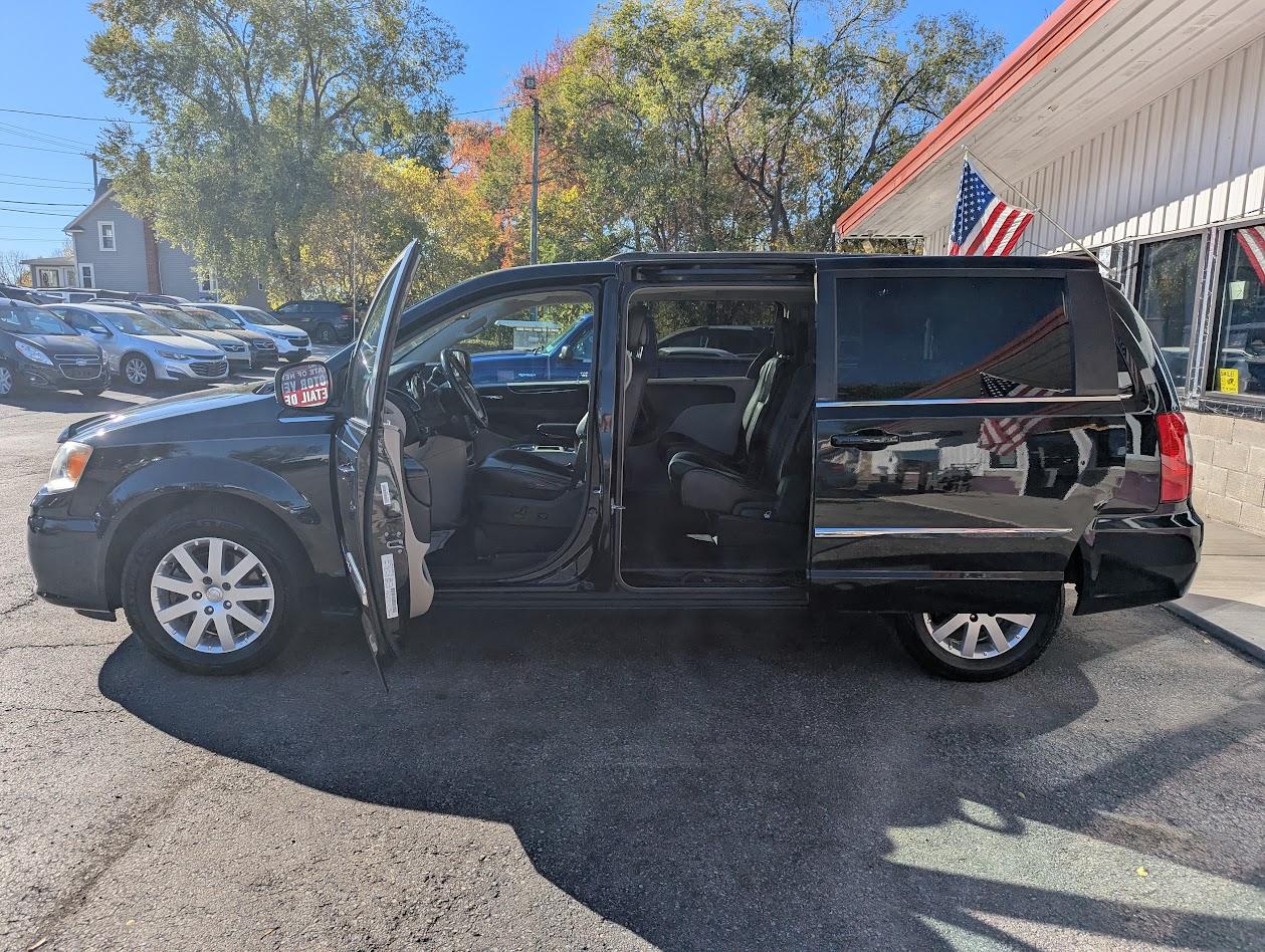 Chrysler Town & Country Touring 2014