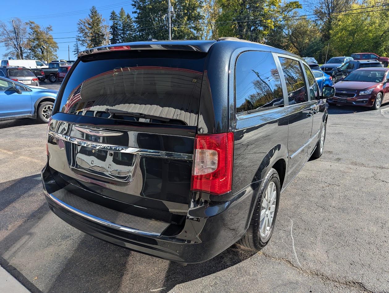 Chrysler Town & Country Touring 2014