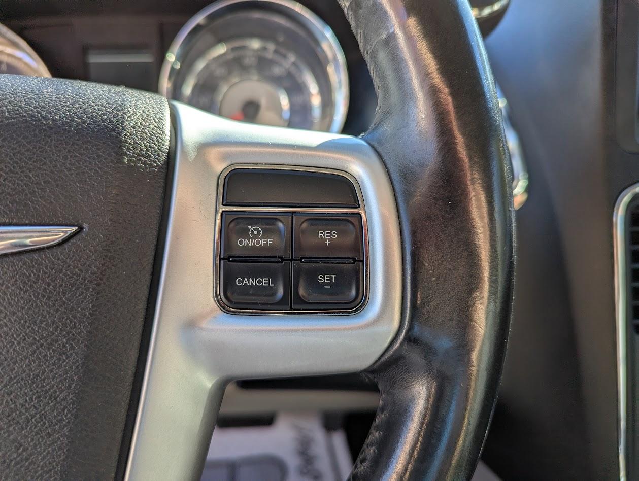 Chrysler Town & Country Touring 2014
