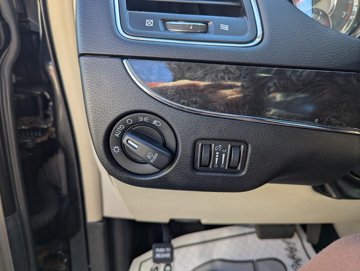 Chrysler Town & Country Touring 2014