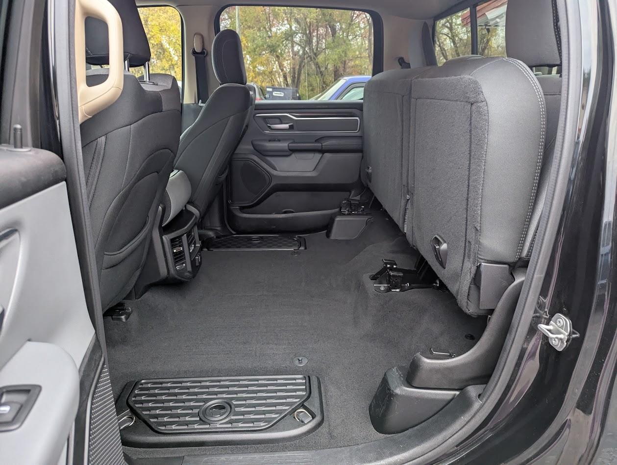RAM 1500 Big Horn Crew Cab SWB 4WD 2019