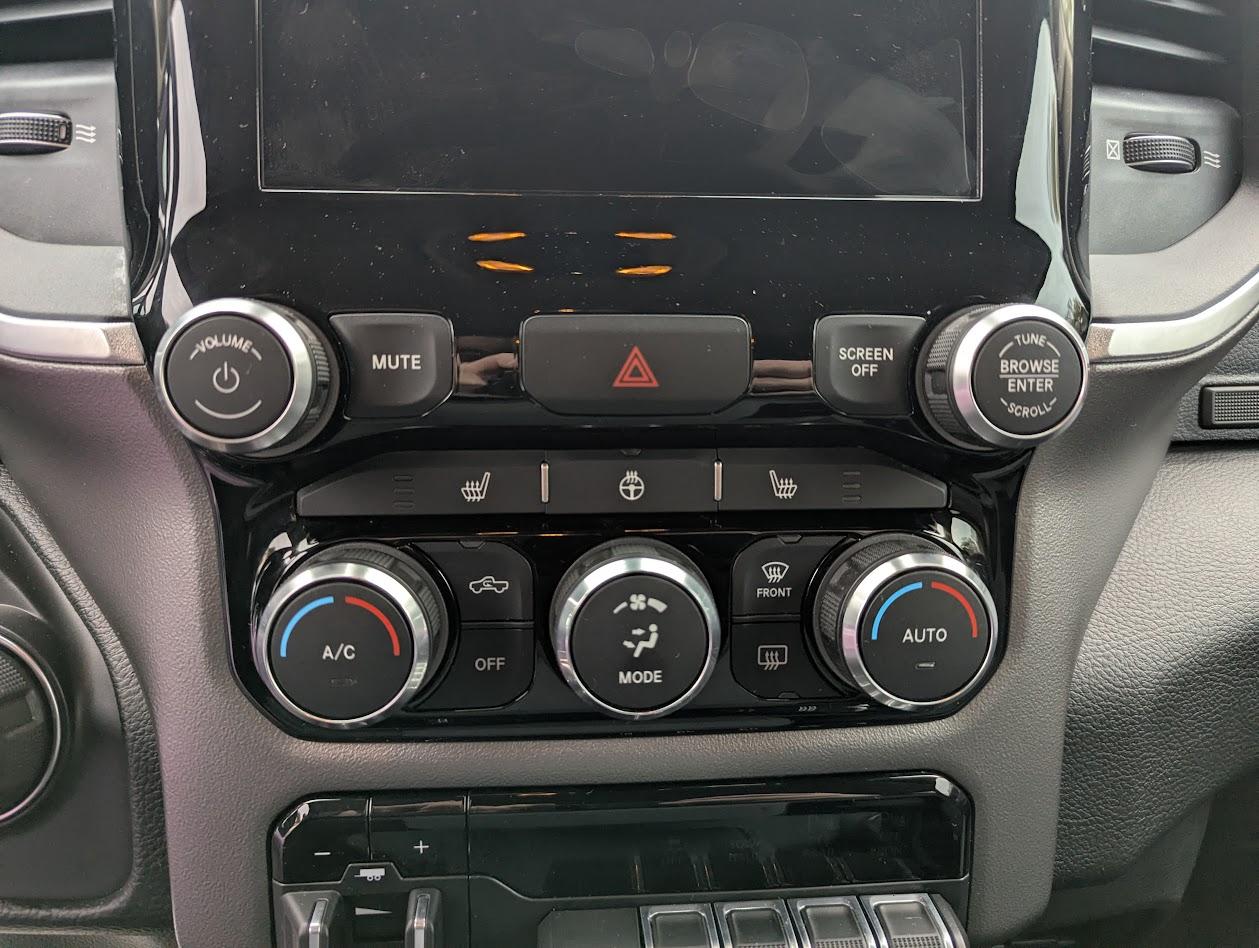 RAM 1500 Big Horn Crew Cab SWB 4WD 2019