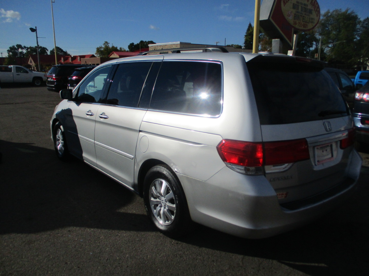 Honda Odyssey EX-L w/ DVD and Navigation 2010 Honda Odyssey EX-L w/ DVD and Navigation 2010