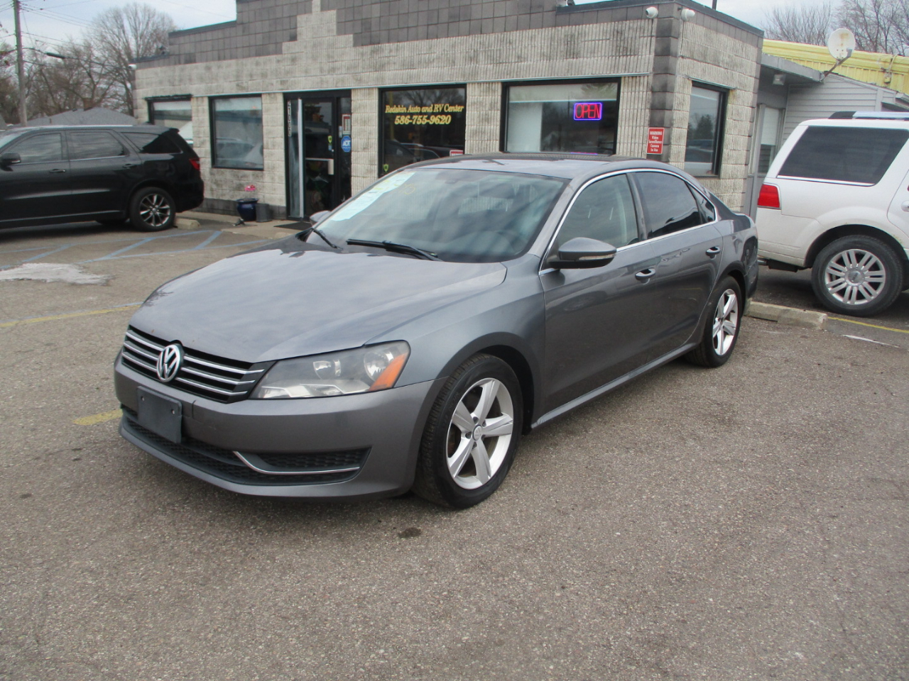 Volkswagen Passat 2.5L SE AT 2012