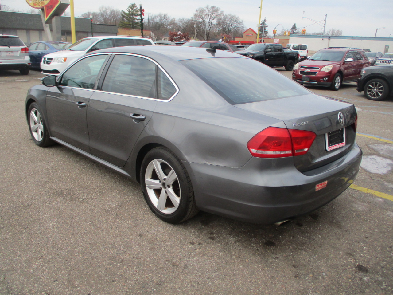 Volkswagen Passat 2.5L SE AT 2012