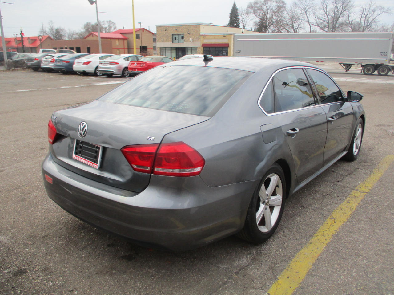 Volkswagen Passat 2.5L SE AT 2012