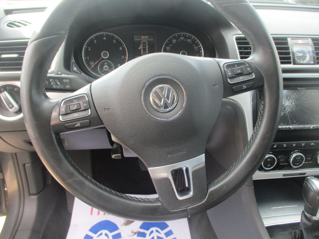 Volkswagen Passat 2.5L SE AT 2012