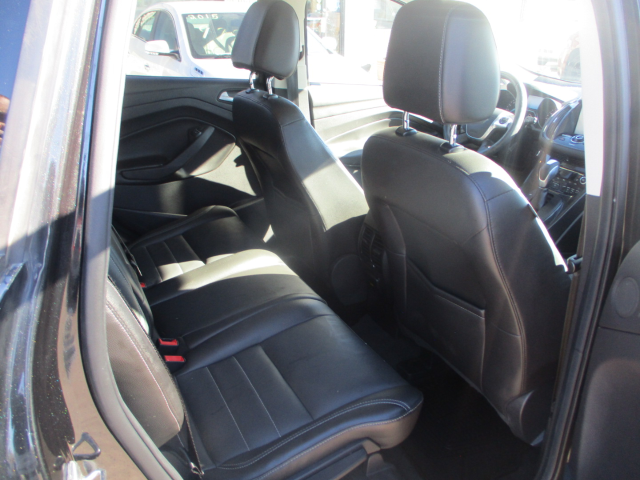 Ford Escape Titanium FWD 2015 Ford Escape Titanium FWD 2015