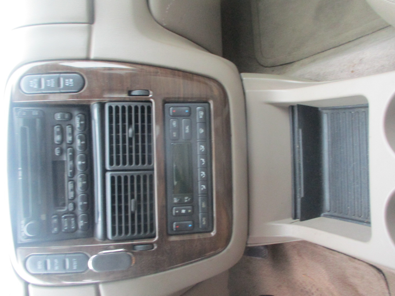 Ford Explorer Eddie Bauer 4.6L 4WD 2003 Ford Explorer Eddie Bauer 4.6L 4WD 2003