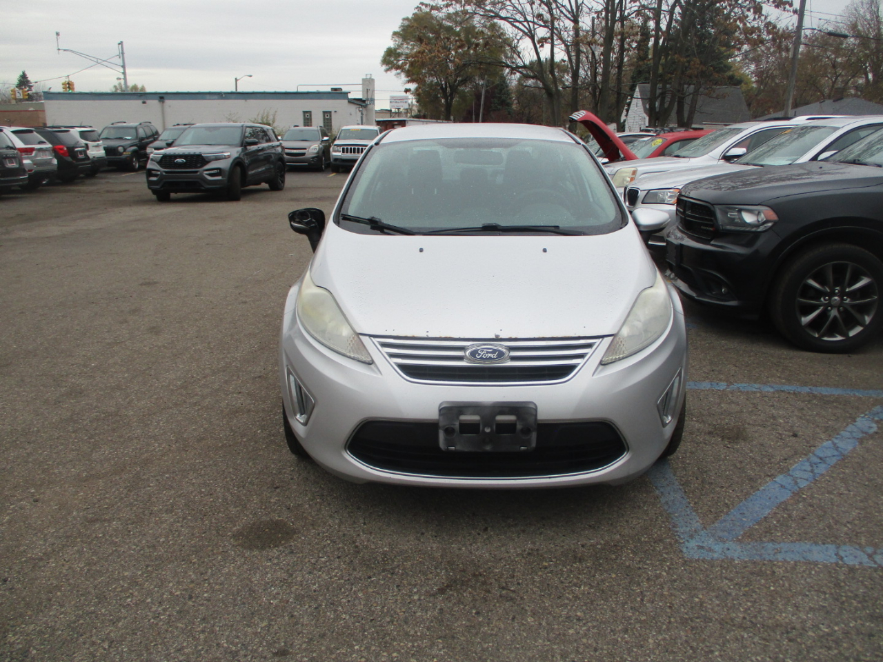Ford Fiesta SEL Sedan 2011