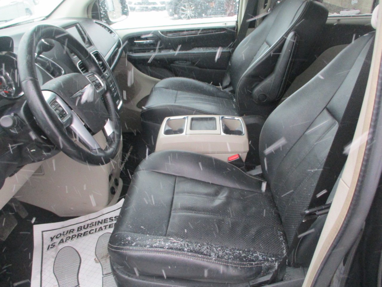 Chrysler Town & Country Touring-L 2013