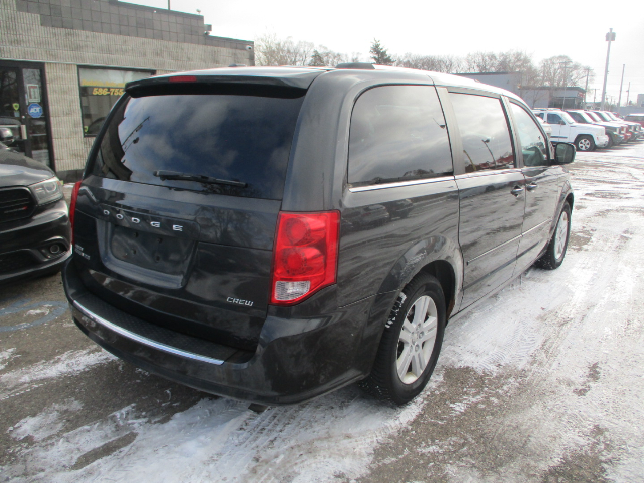 Dodge Grand Caravan Crew 2011