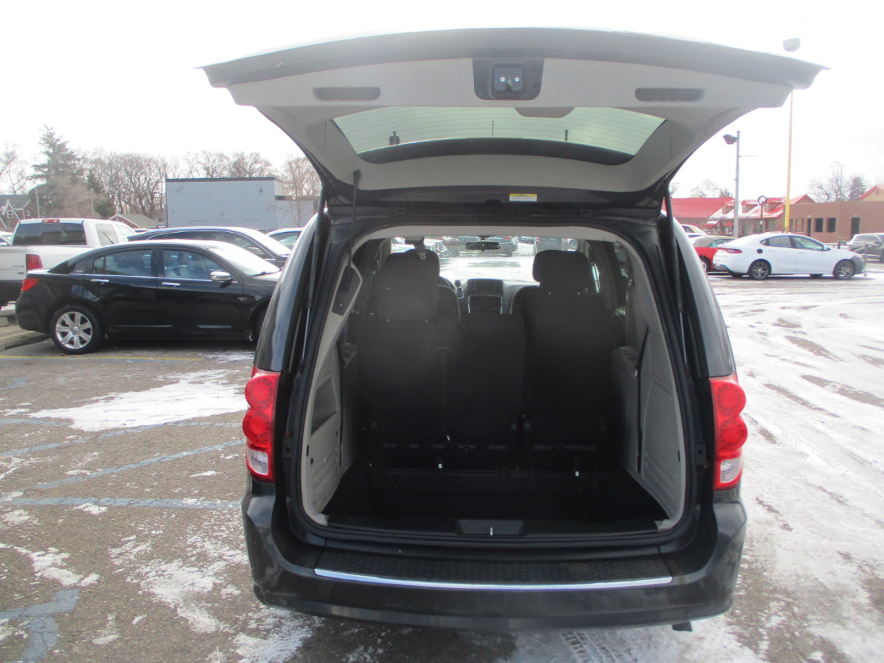 Dodge Grand Caravan Crew 2011