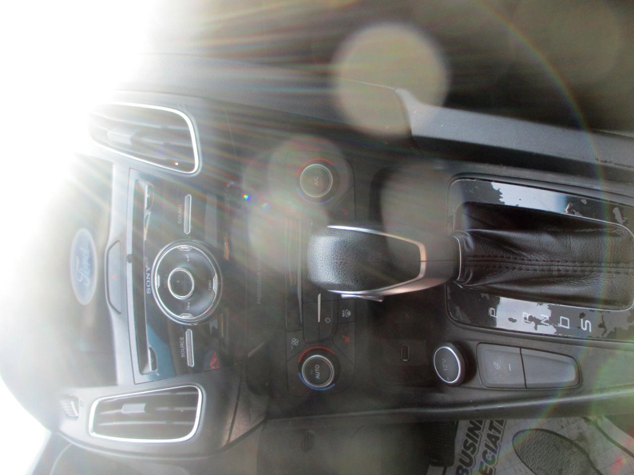 Ford Focus SEL Sedan 2017