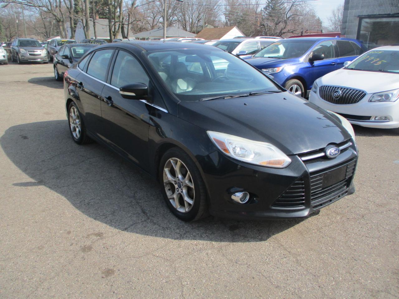 Ford Focus SEL Sedan 2012