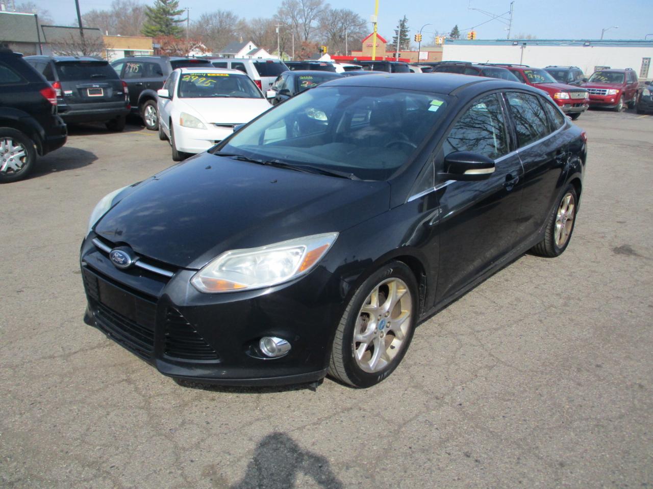Ford Focus SEL Sedan 2012