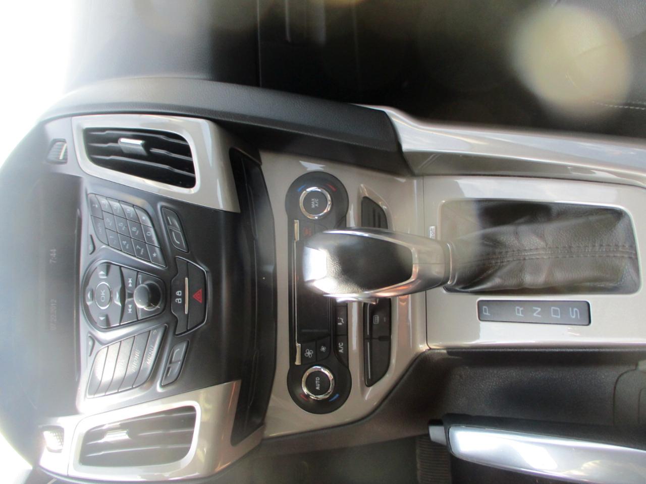 Ford Focus SEL Sedan 2012