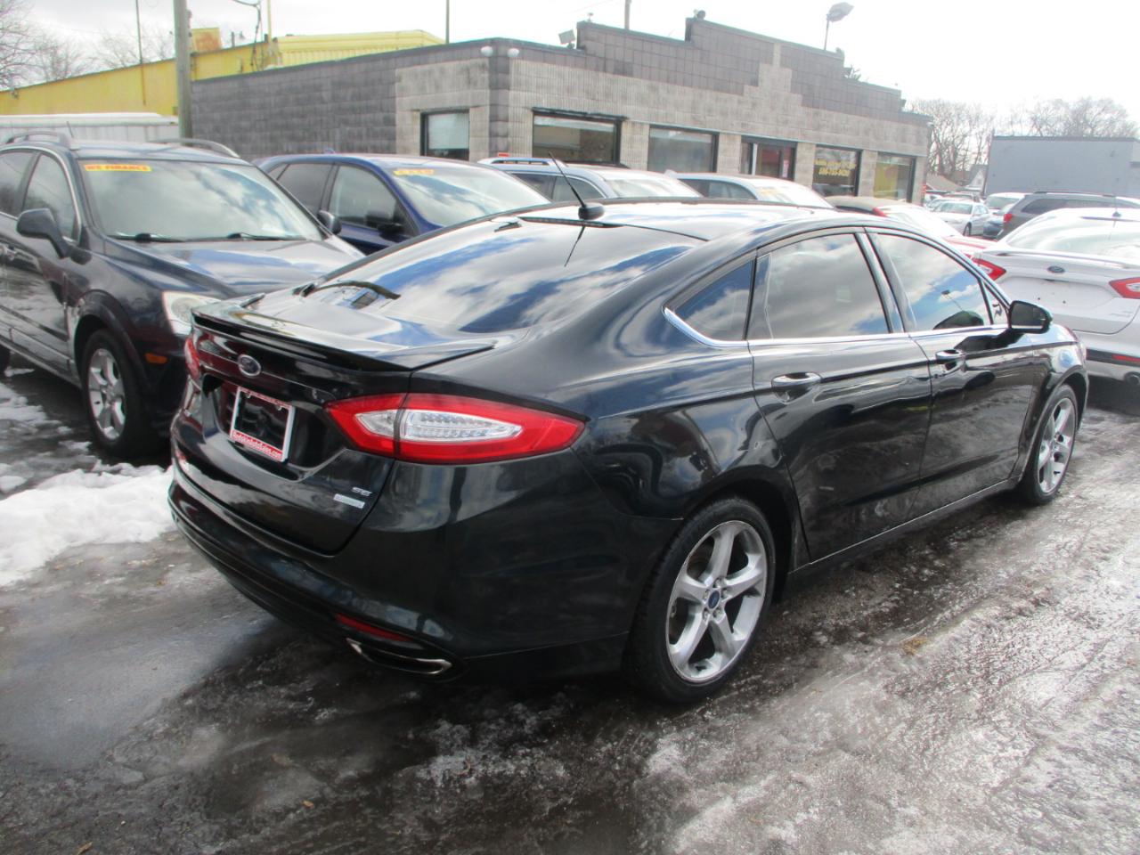Ford Fusion SE 2014