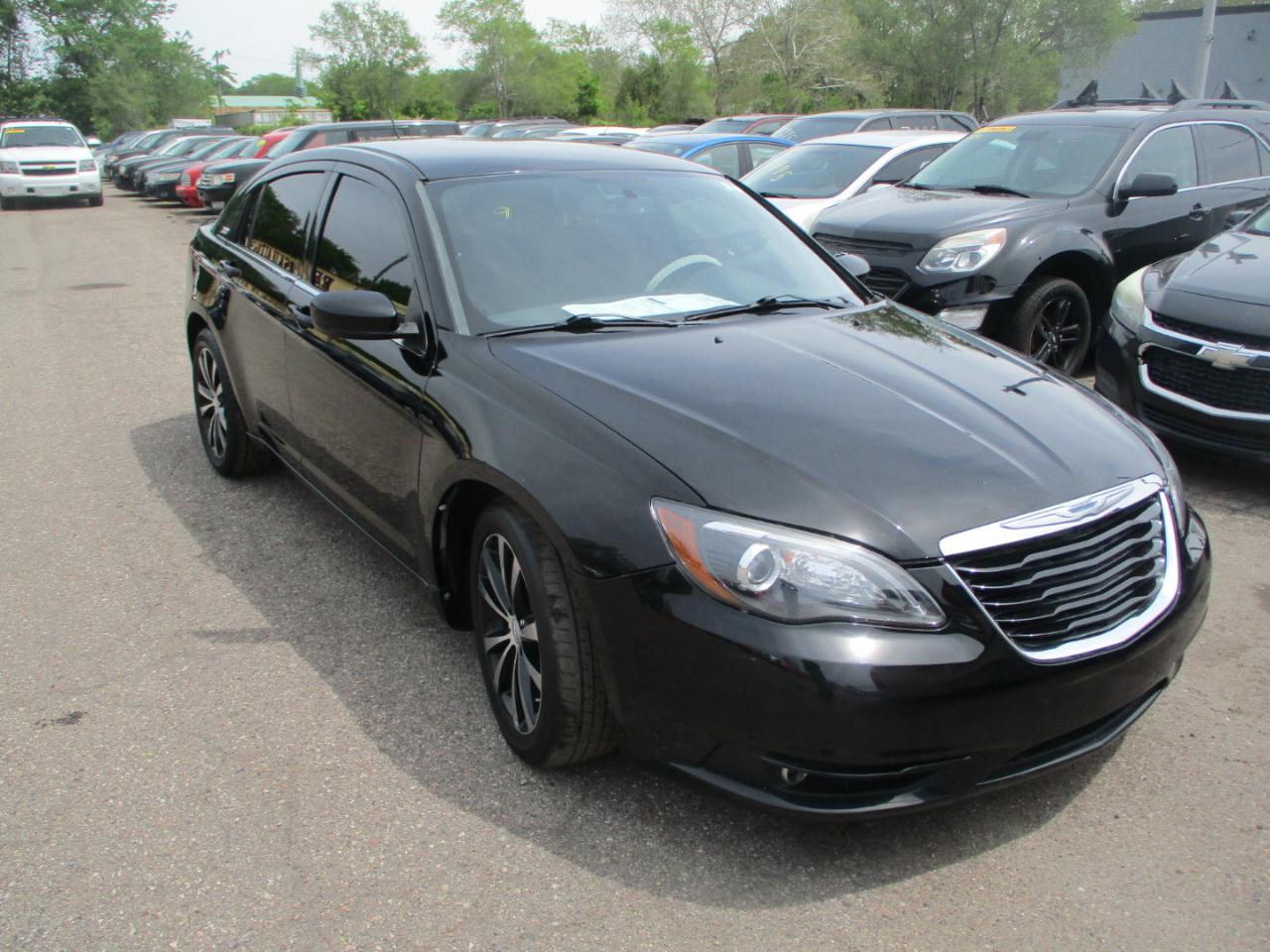 Chrysler 200 Limited 2013