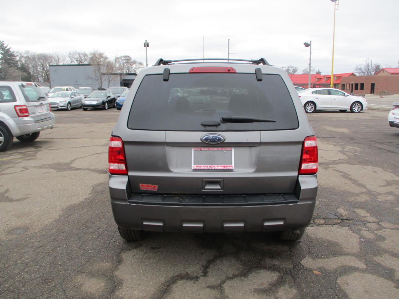 Ford Escape XLT FWD 2011
