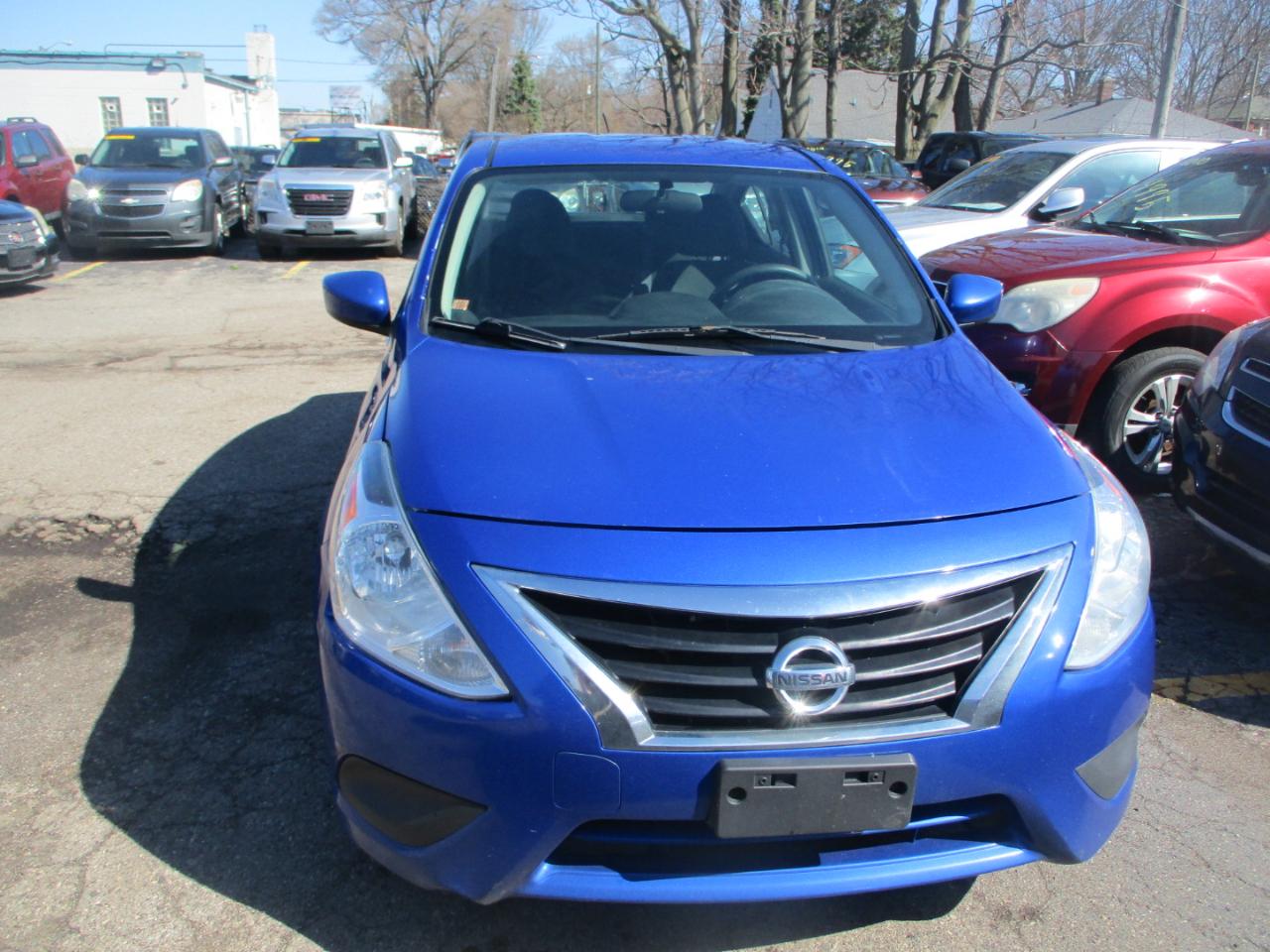 Nissan Versa 1.6 S 5M 2017