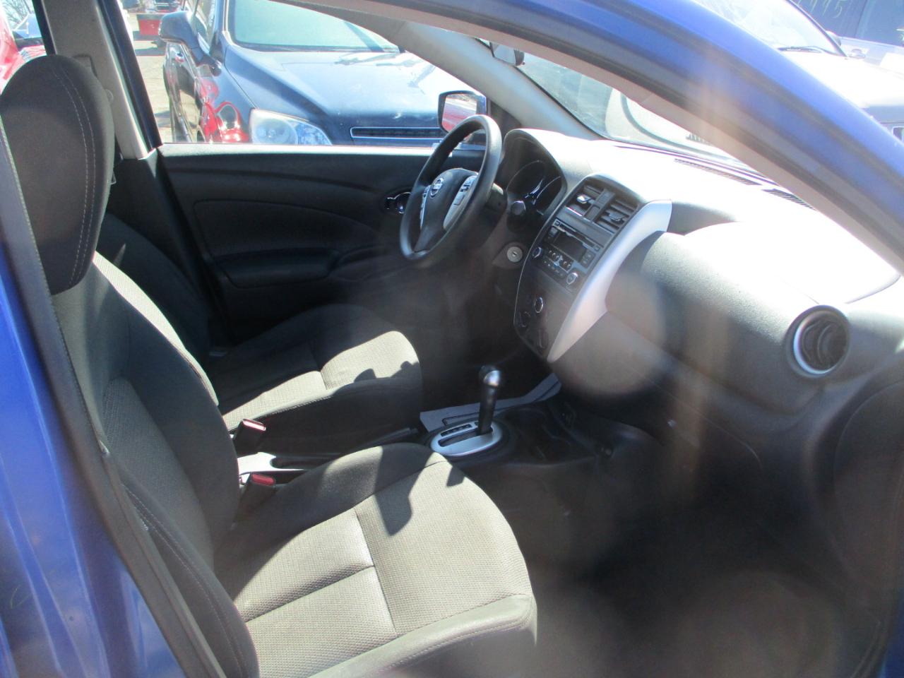 Nissan Versa 1.6 S 5M 2017