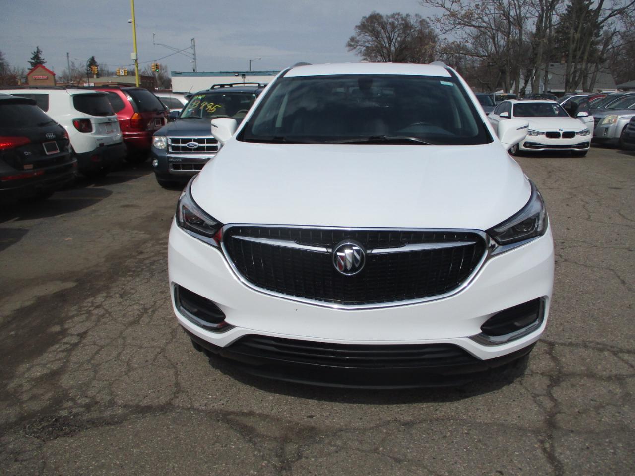 Buick Enclave Essence FWD 2018