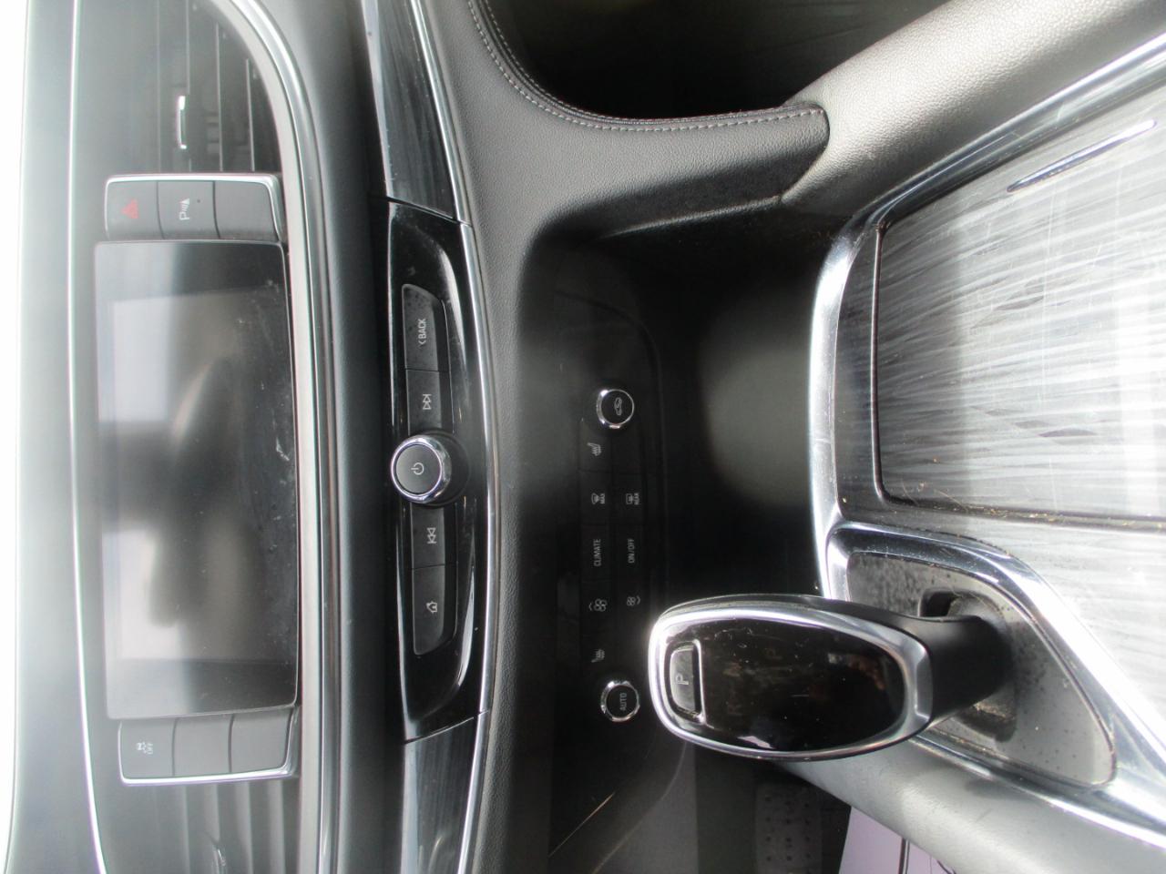 Buick Enclave Essence FWD 2018