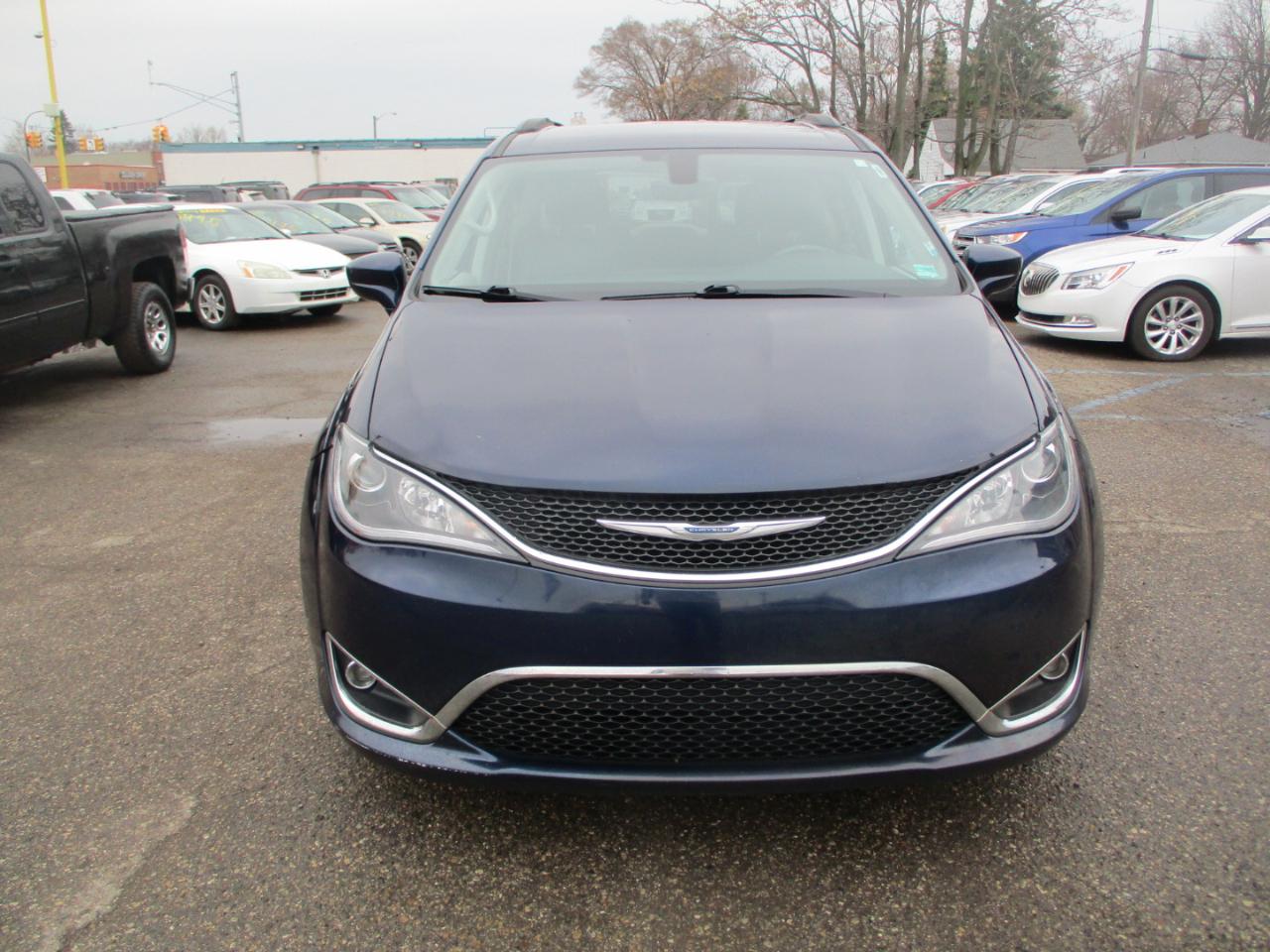 Chrysler Pacifica Touring-L 2017