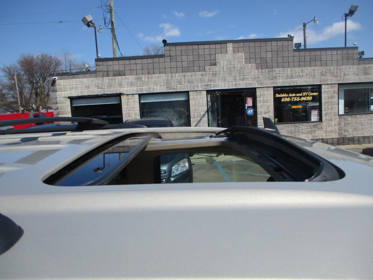 Chevrolet Suburban LTZ 1500 4WD 2011