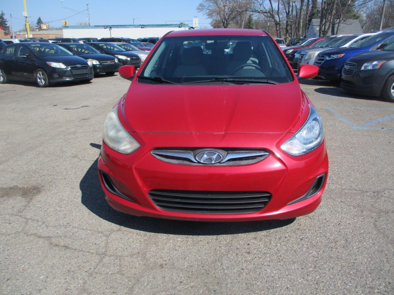 Hyundai Accent GLS 4-Door 2014