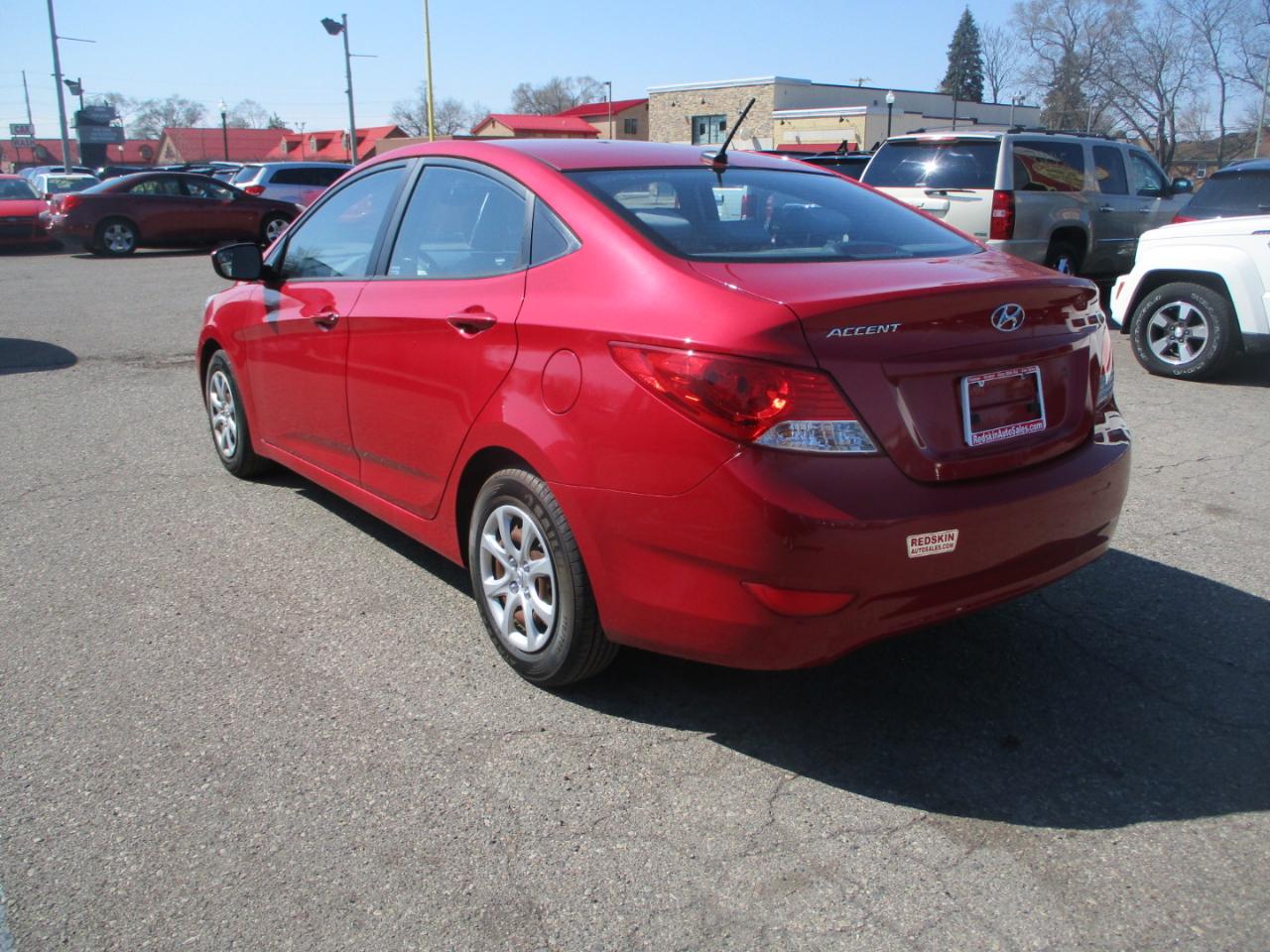 Hyundai Accent GLS 4-Door 2014