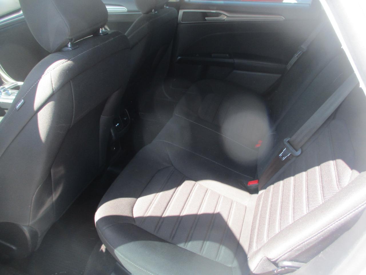 Ford Fusion SE AWD 2020